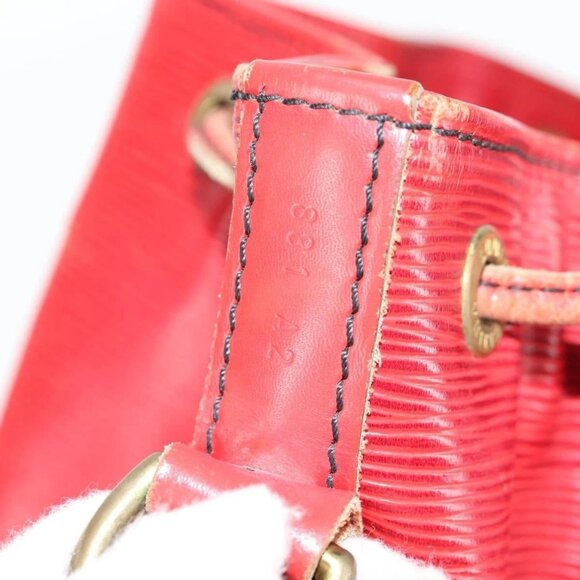 LOUIS VUITTON Epi Petit Noe Shoulder Bag Red M44107 LV Auth 136852 - Picture 10 of 16